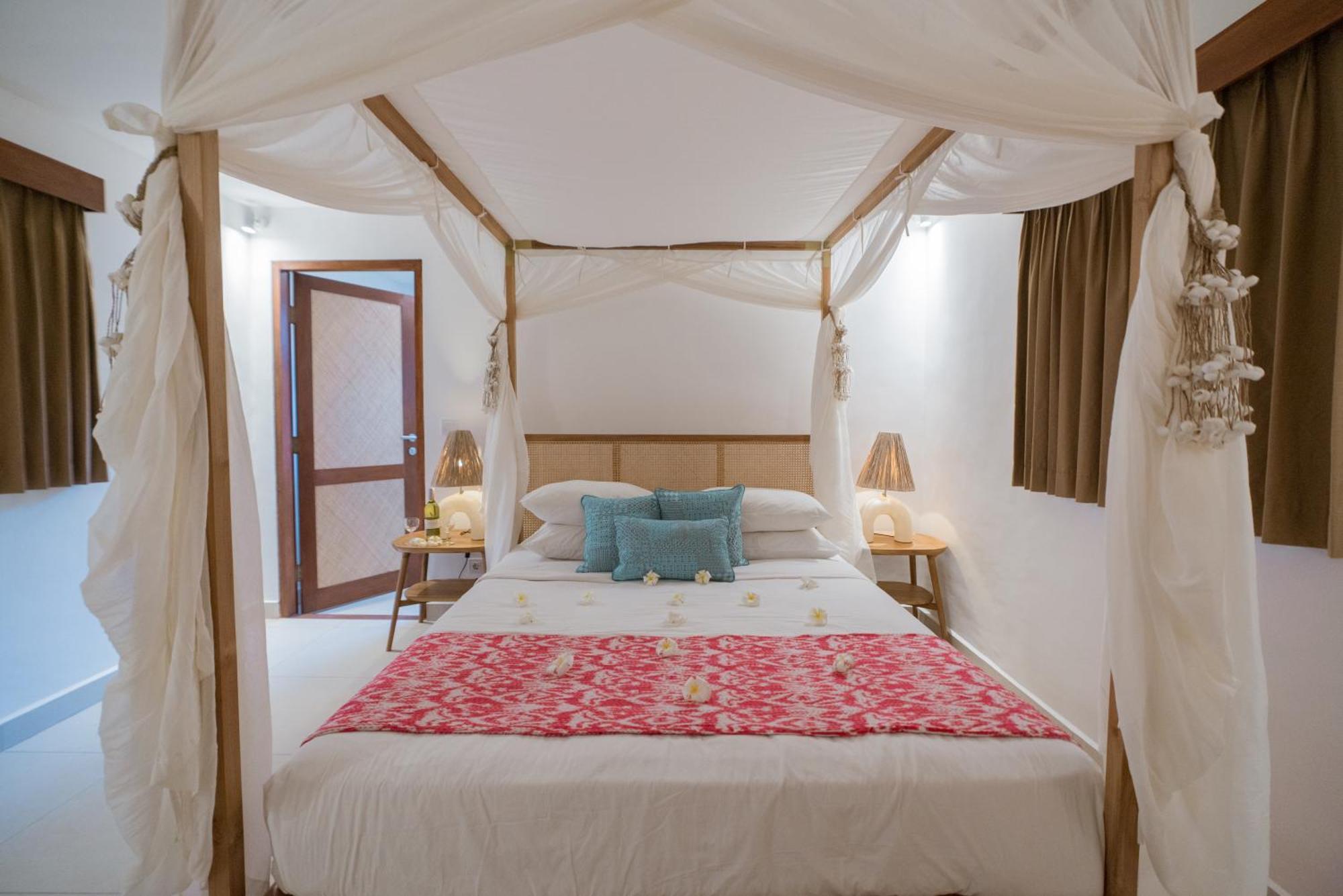 The Gili Beach Resort Τζίλι Τραγουανγκάν Εξωτερικό φωτογραφία