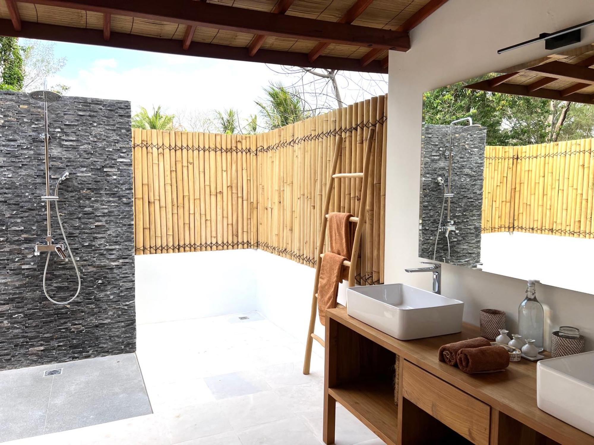 The Gili Beach Resort Τζίλι Τραγουανγκάν Εξωτερικό φωτογραφία