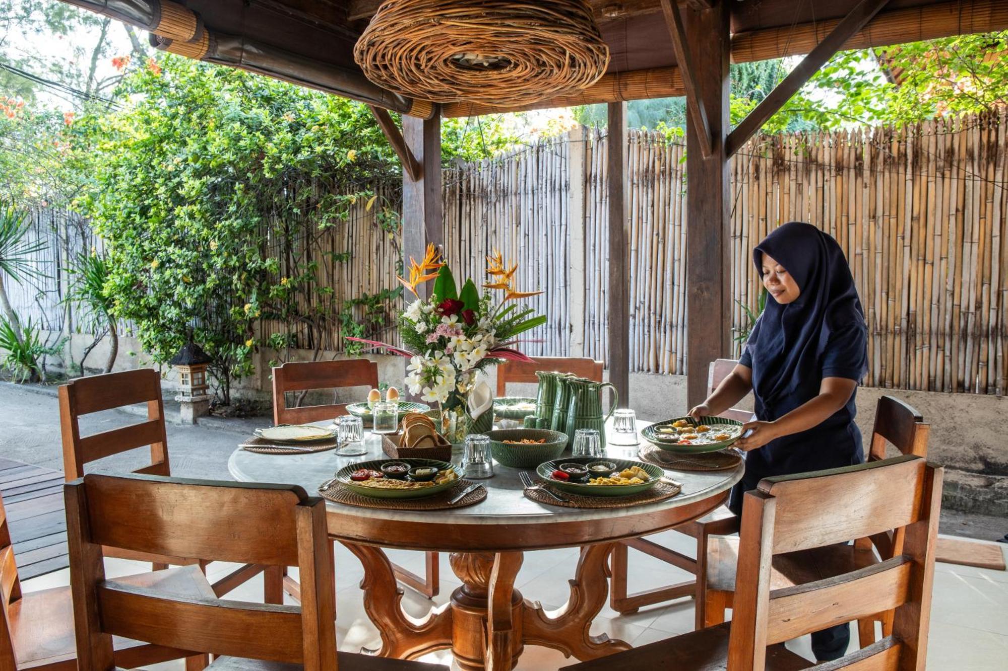 The Gili Beach Resort Τζίλι Τραγουανγκάν Εξωτερικό φωτογραφία